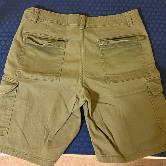 Men's Casual shorts- Olive, Navy, Blue, Gray, Tan - Picture 5 of 13